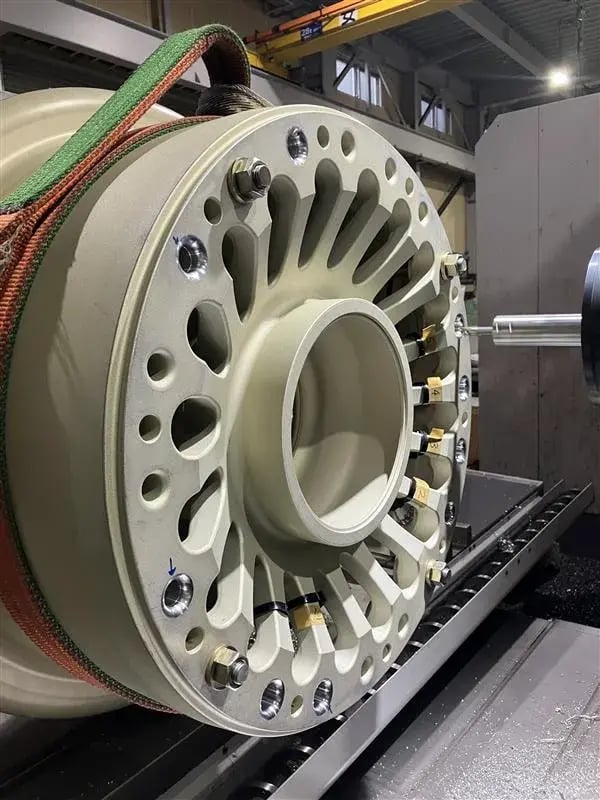 航空機のホイール修理