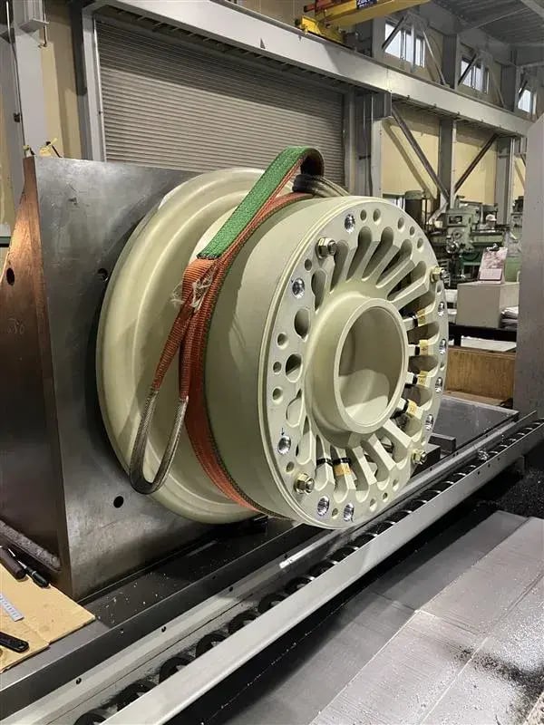 航空機のホイール修理